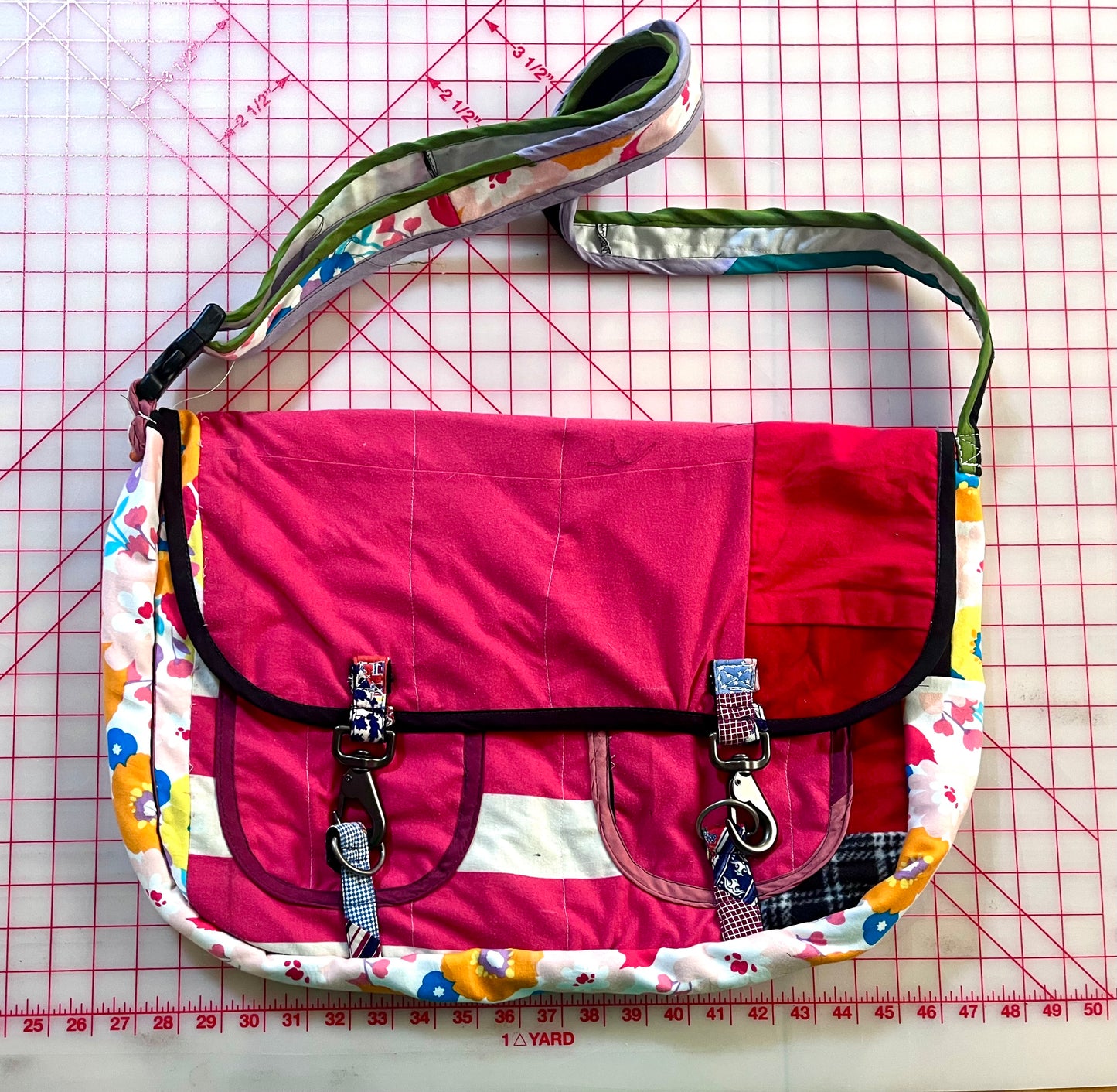 Duality Messanger Bag