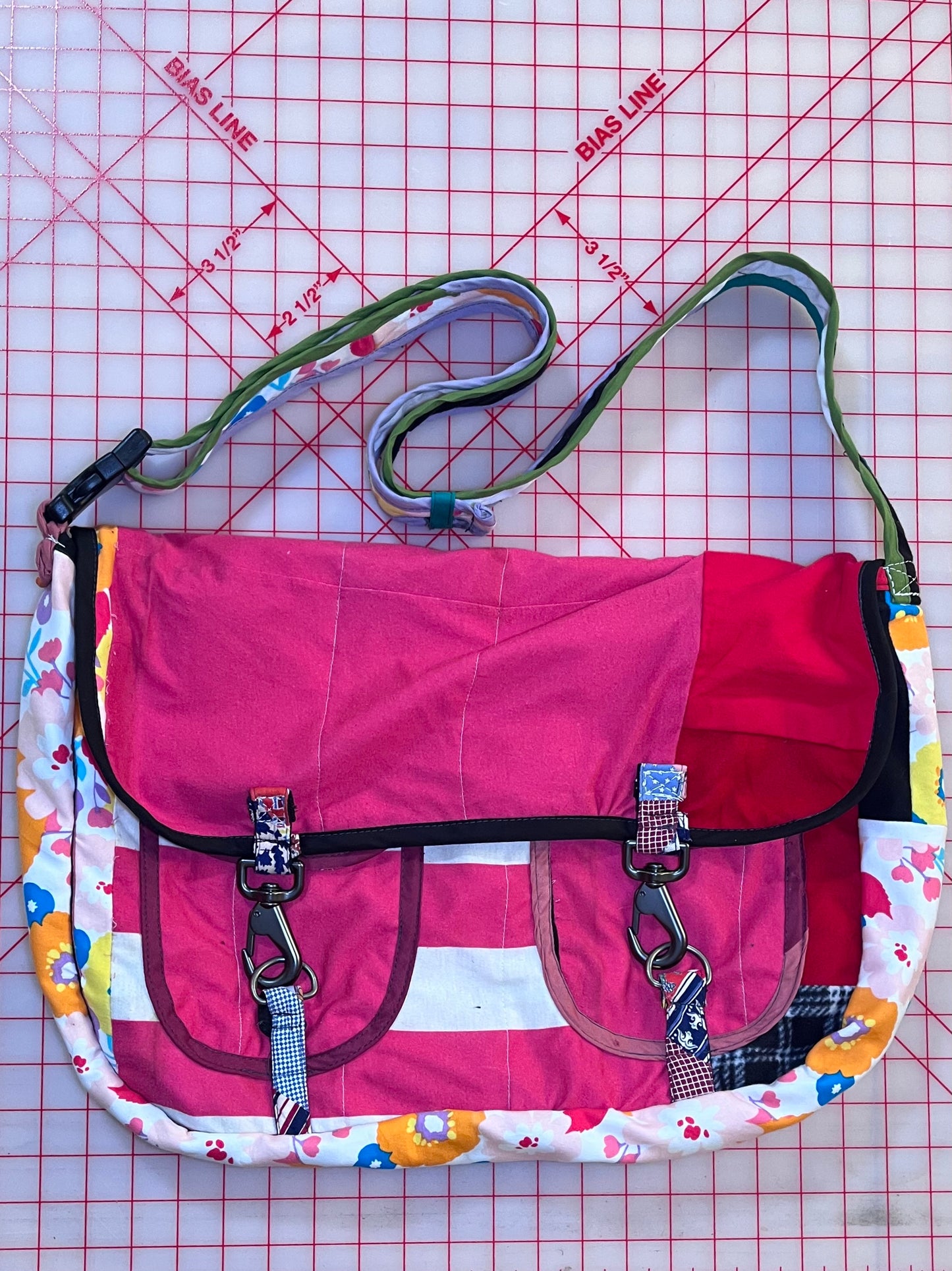Duality Messanger Bag